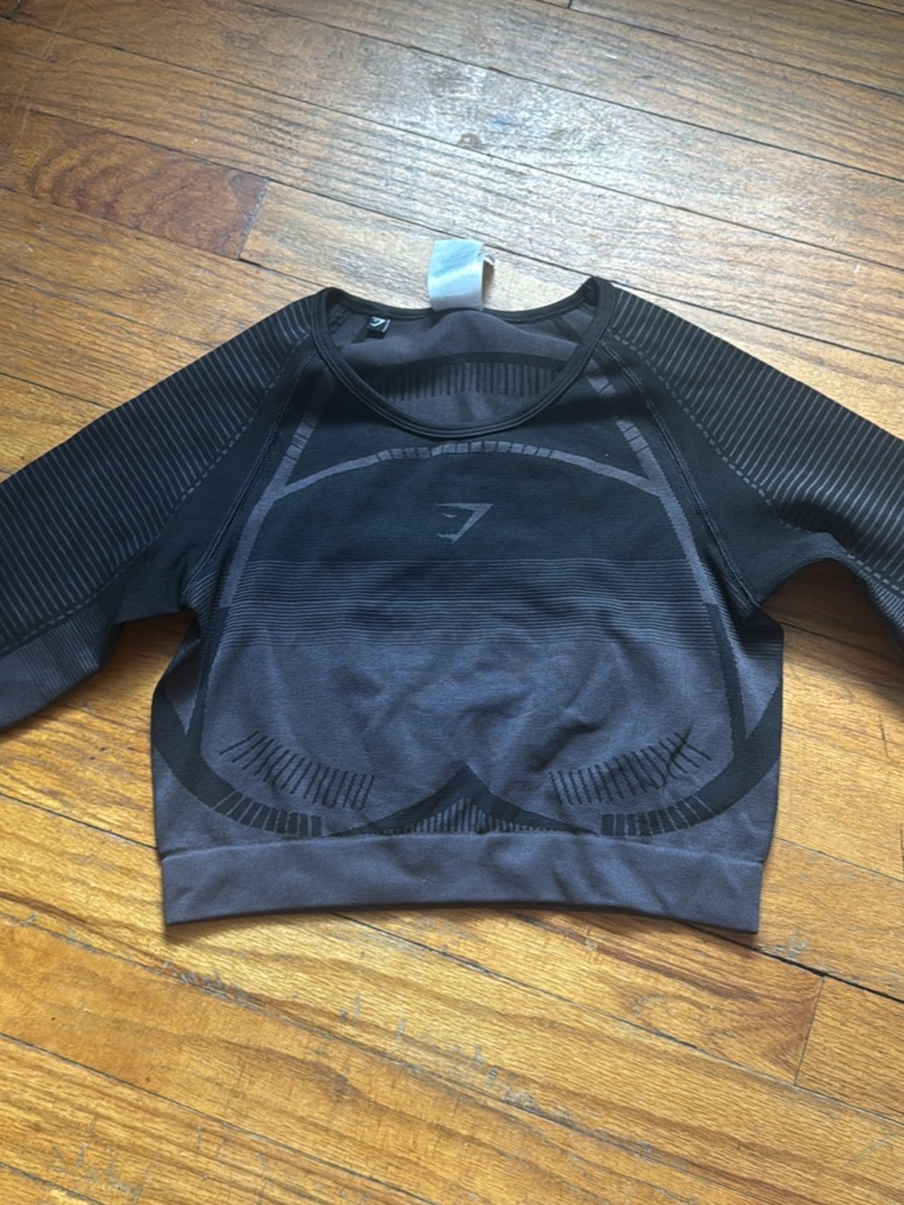 Gymshark Long Sleeve Seamless Top in Black - Picture 2 of 5